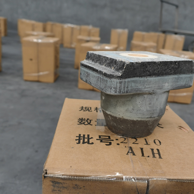 Resistencia de choque termal adaptable de la boca de embudo de fundería de los materiales refractarios del tamaño