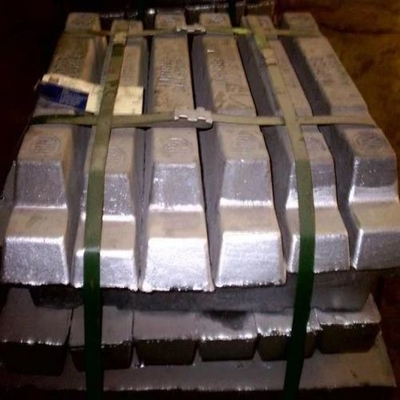 Alta ebullición punto el lingote de plata brillante del magnesio para el extintor