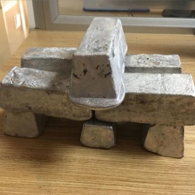 Lingote de plata brillante 99,98% del magnesio para competir con los motores