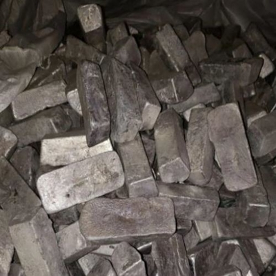 Lingote color plata brillante 99,98% del magnesio para las piezas de los aviones