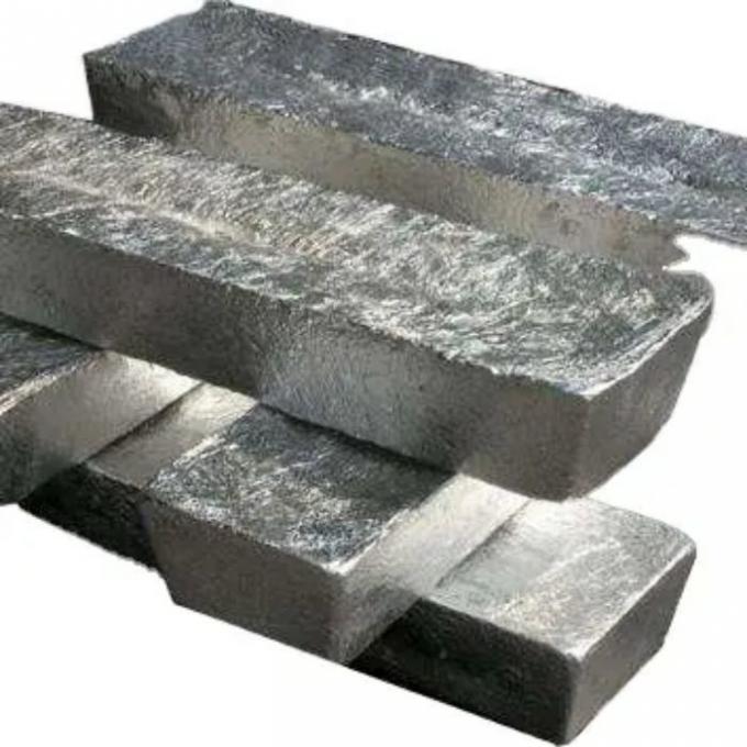 Lingote puro blanco de plata de alta resistencia 99,95% del magnesio para las baterías de la aleación del magnesio del litio